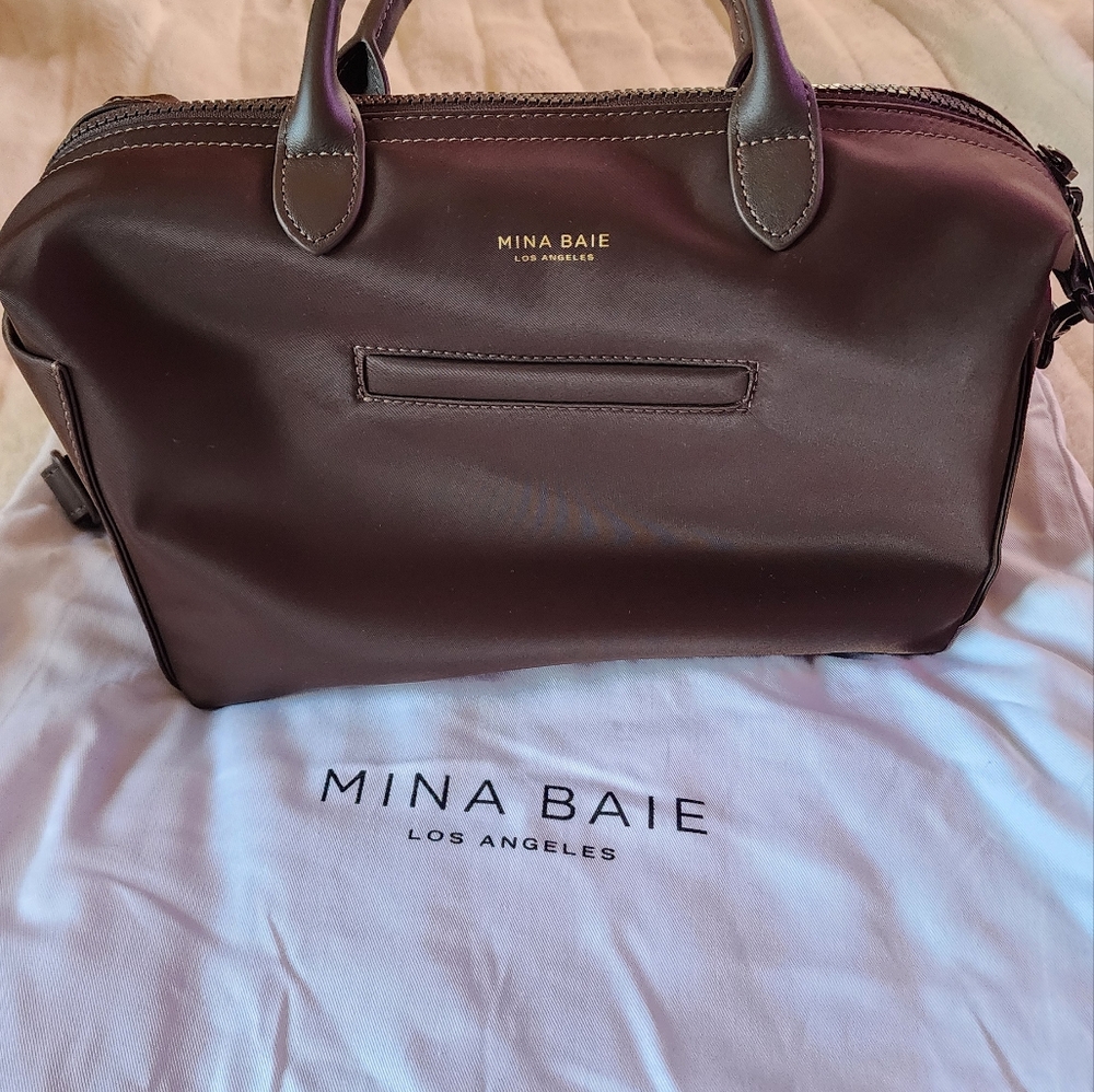 Mina Baie Mini Emmy